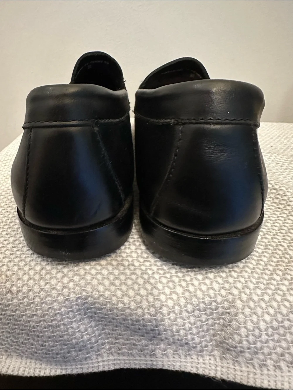 G.H. Bass Larson Weejuns Penny Loafer Matte Black Men’s 9 D #1894 Preppy EUC!